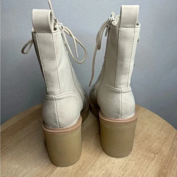 DV by Dolce Vita Chunky Heel boots - Picture 5 of 7